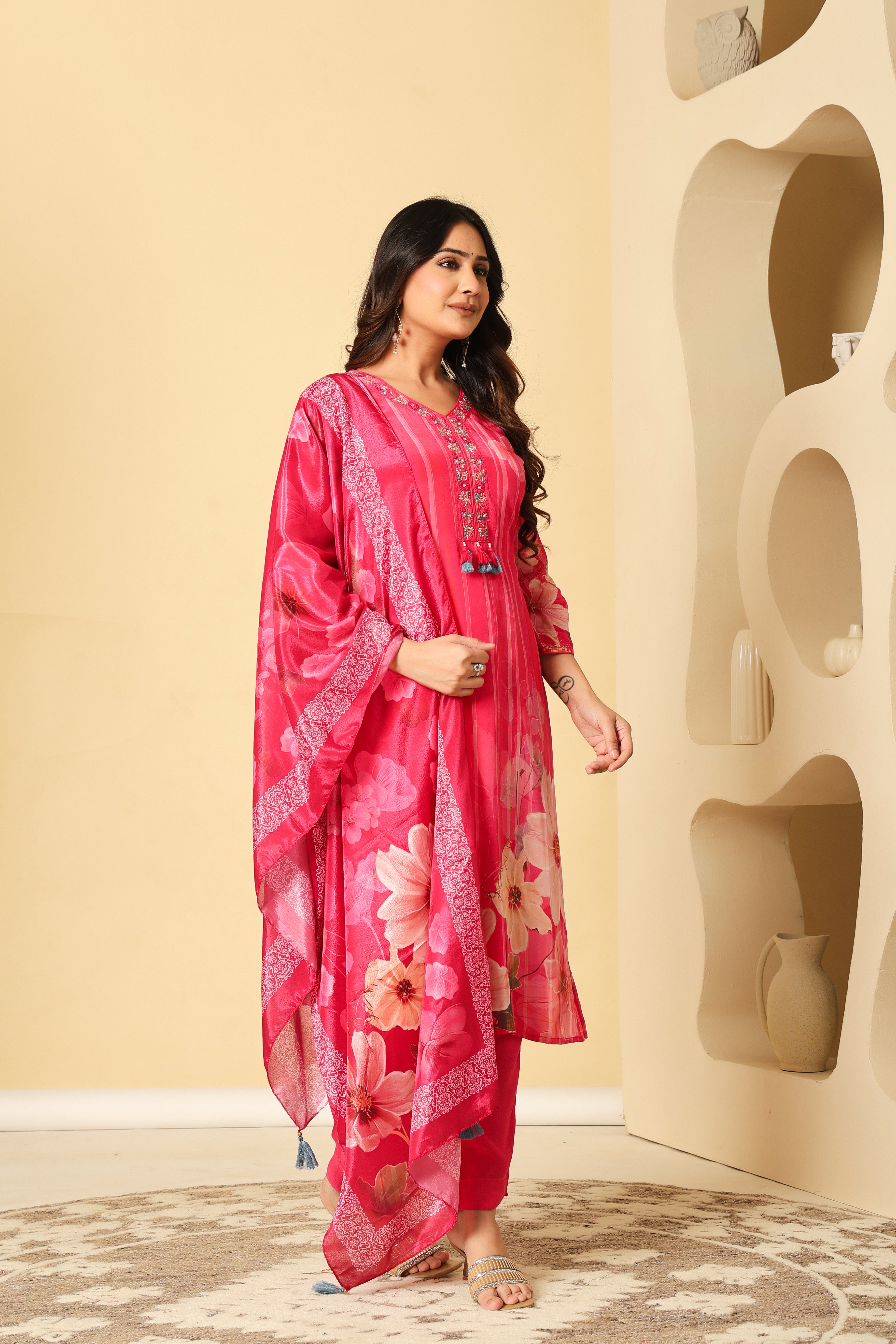 Radiant Pink Floral Kurta Set with Dupatta – Elegant Festive Wear
