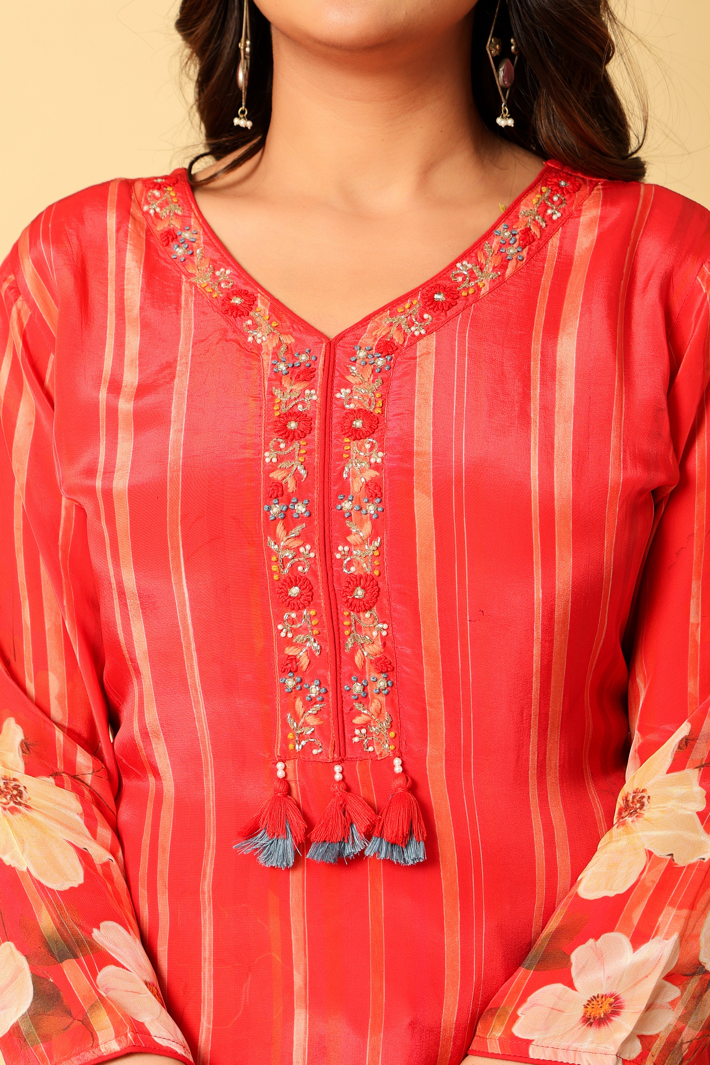 Elegant Red Floral Kurta Set with Embroidered Neckline