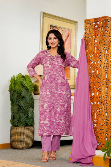 Graceful Mauve Floral Printed Kurta Set with Dupatta – Elegant Ethnic Wear