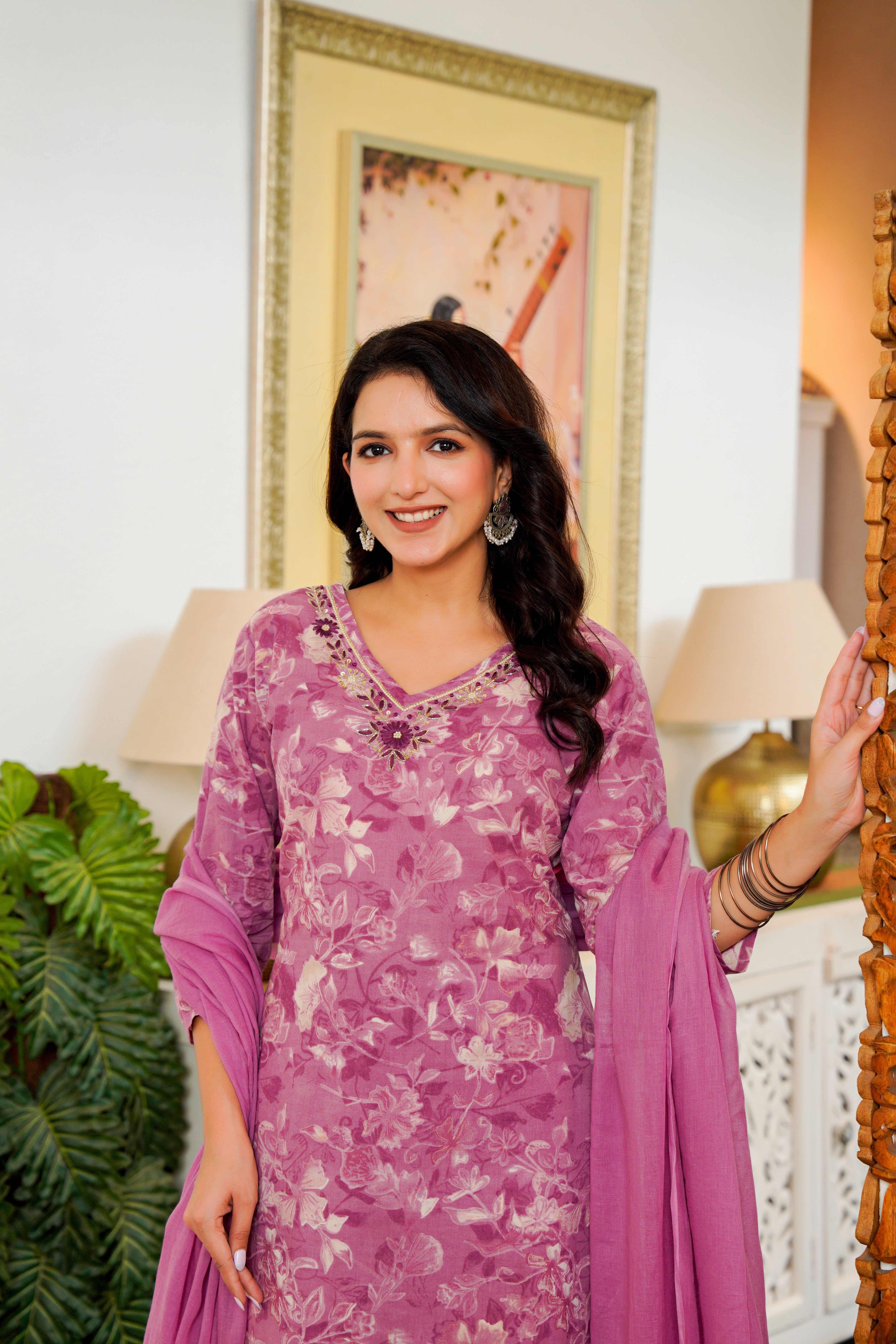 Graceful Mauve Floral Printed Kurta Set with Dupatta – Elegant Ethnic Wear