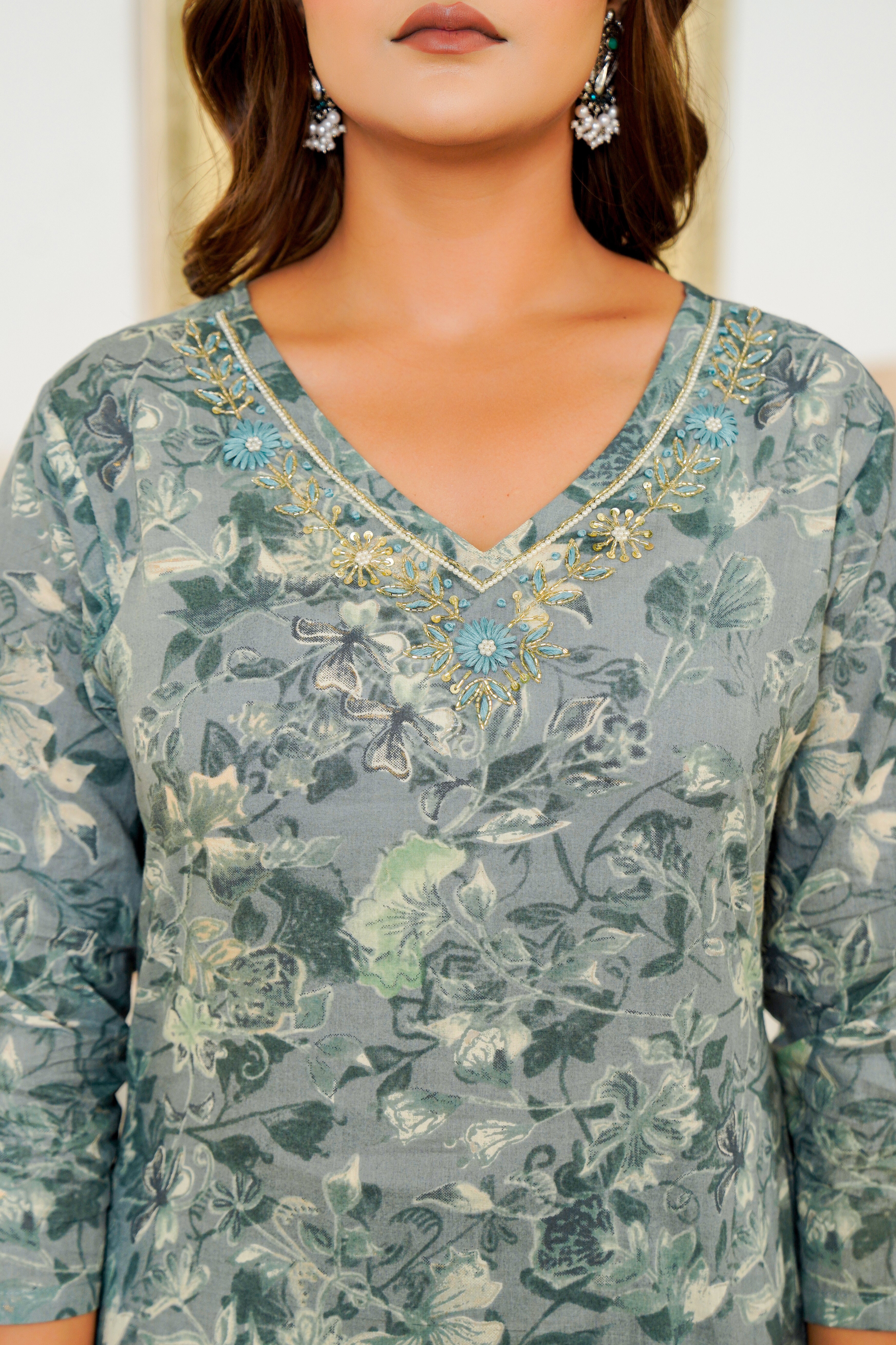 Elegant Grey Floral Kurta Set with Dupatta