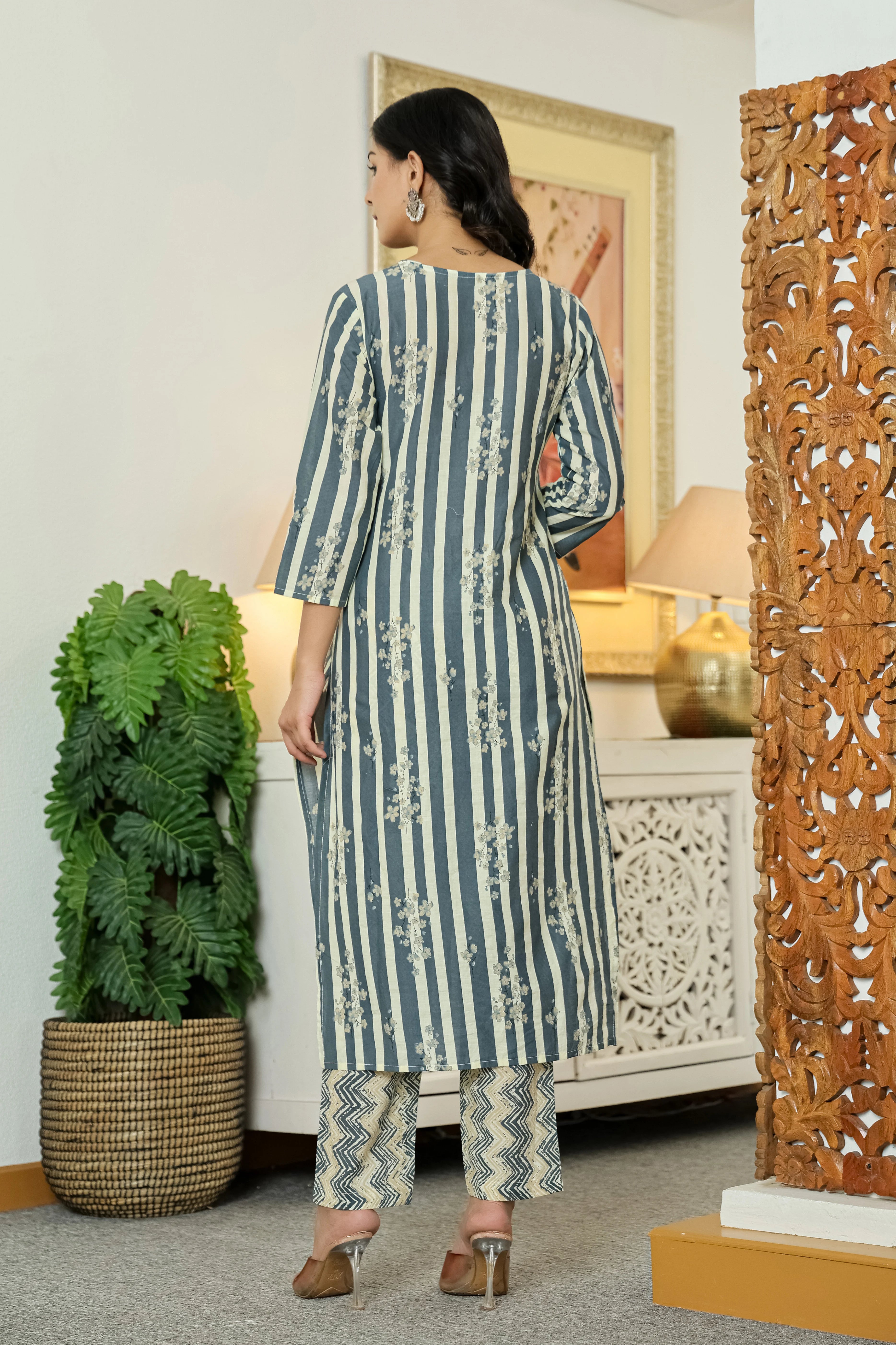 Grey Straight Cotton Kurta Pant Dupatta Set