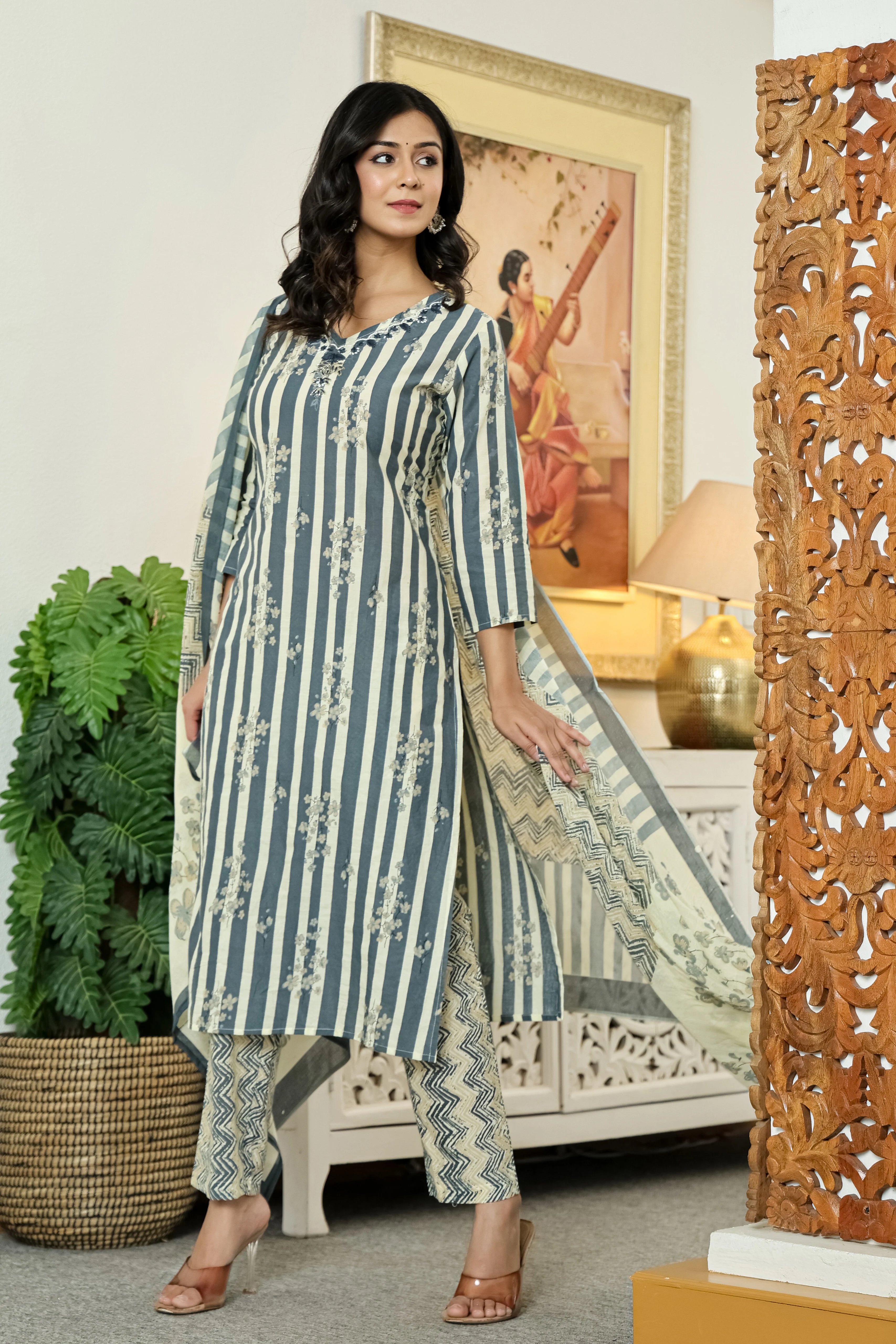 Grey Straight Cotton Kurta Pant Dupatta Set