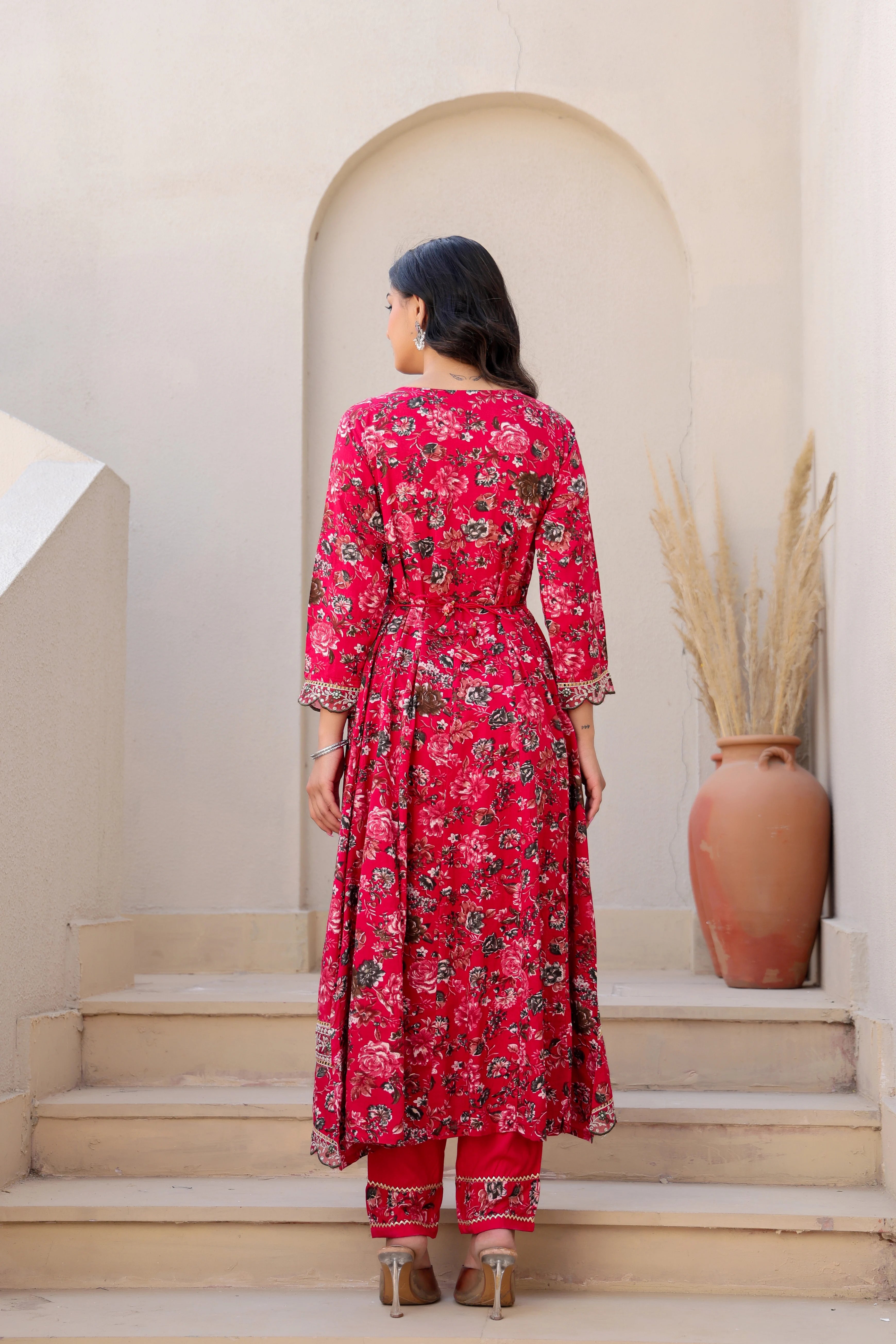 Beautiful Red Heavy Embroidery Floral Kurta Set with Dupatta